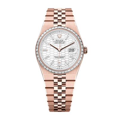 Land-Dweller 36 Everose gold and diamonds